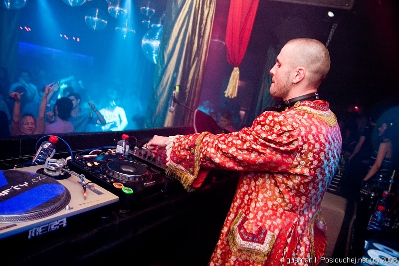OPERA HOUSE – BIRTHDAY PARTY - Pátek 11. 4. 2008