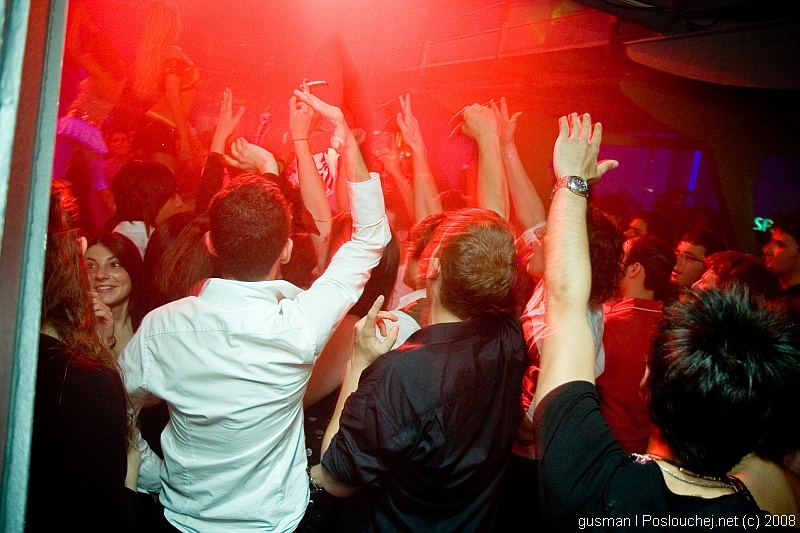 VIBE PRESENTS SPRING SENSATION - Sobota 12. 4. 2008