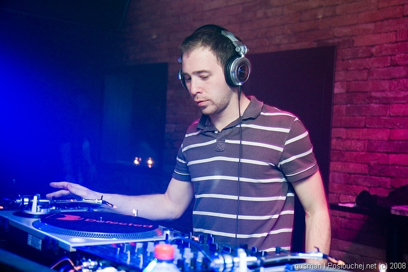 VIBE PRESENTS SPRING SENSATION - Sobota 12. 4. 2008