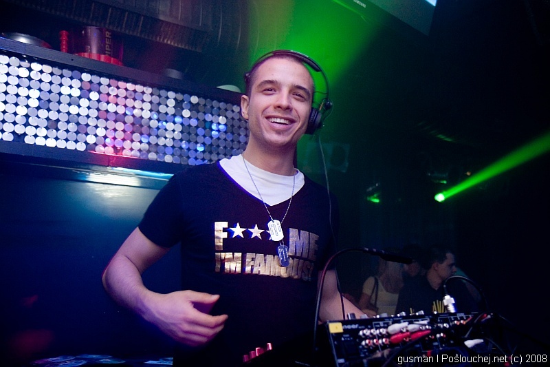 MECCA PRESENTS DARREN EMERSON  - Pátek 18. 4. 2008