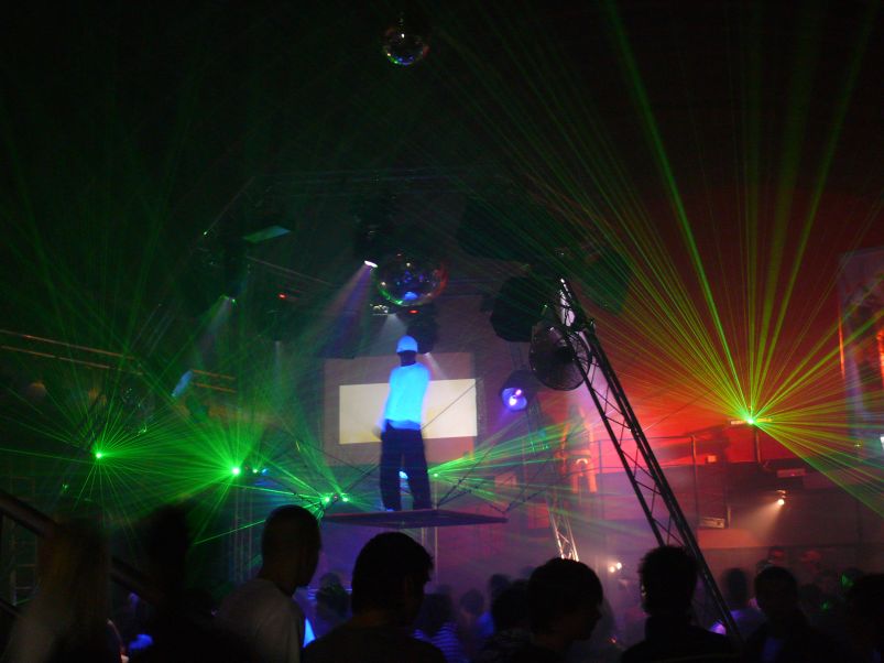 warmup creamfields - 18.4.08