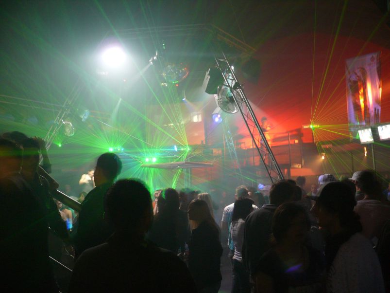 warmup creamfields - 18.4.08