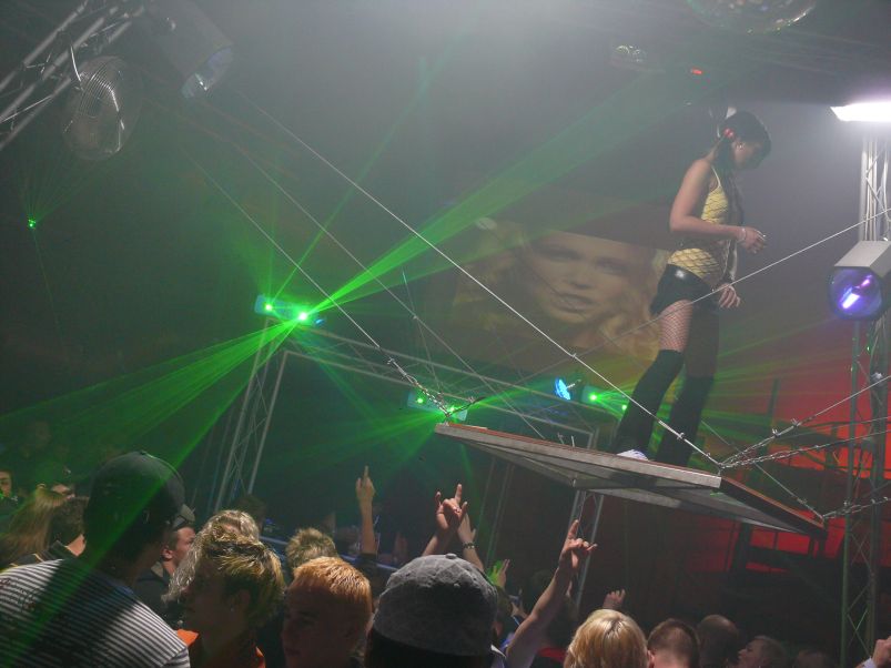 warmup creamfields - 18.4.08