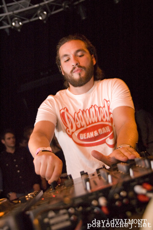 CYBERTRONIC - Pátek 25. 4. 2008