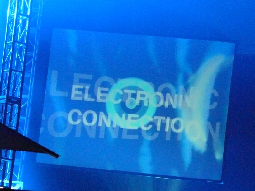 ELECTRONIC CONNECTION - Pátek 2. 5. 2008