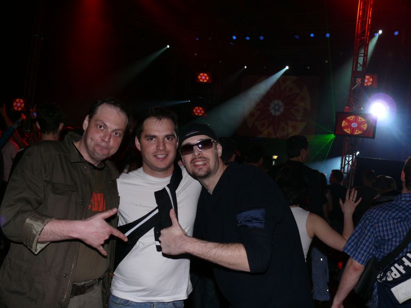 ELECTRONIC CONNECTION - Pátek 2. 5. 2008