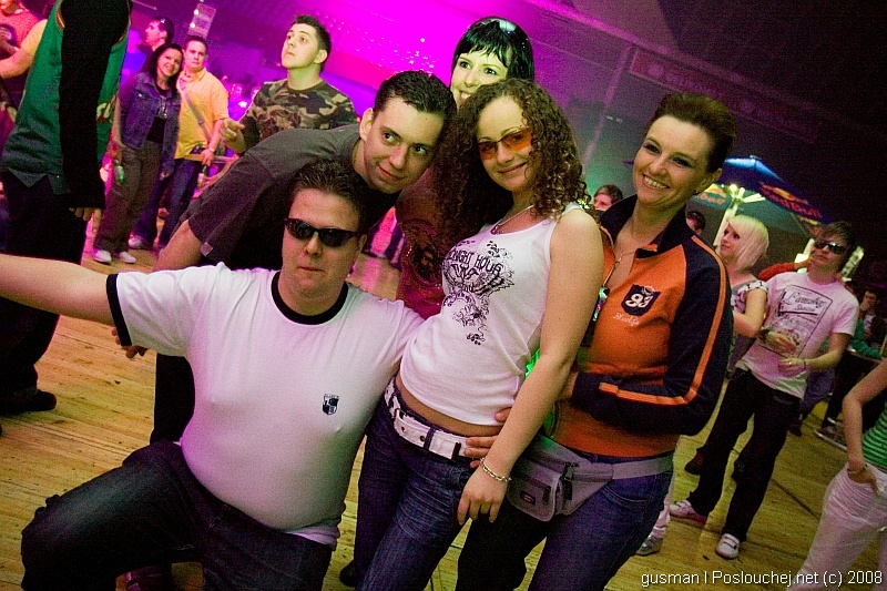 ELECTRONIC CONNECTION - Pátek 2. 5. 2008