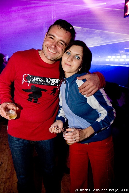 ELECTRONIC CONNECTION - Pátek 2. 5. 2008