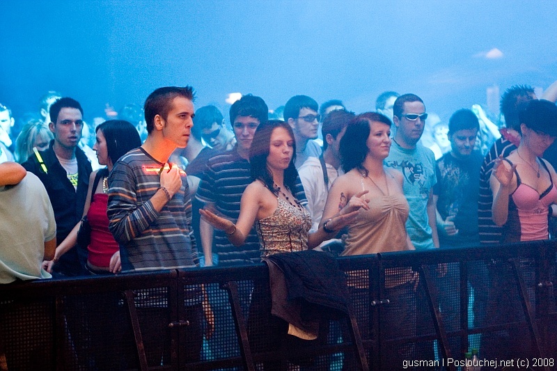 ELECTRONIC CONNECTION - Pátek 2. 5. 2008
