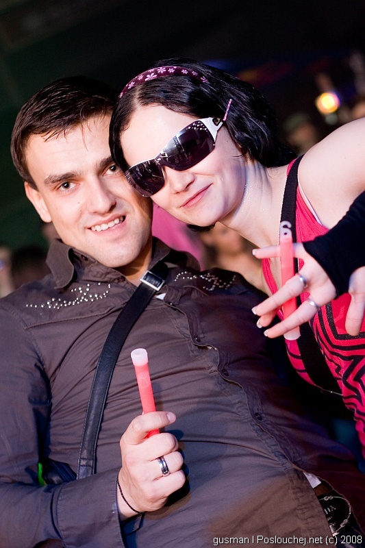 ELECTRONIC CONNECTION - Pátek 2. 5. 2008