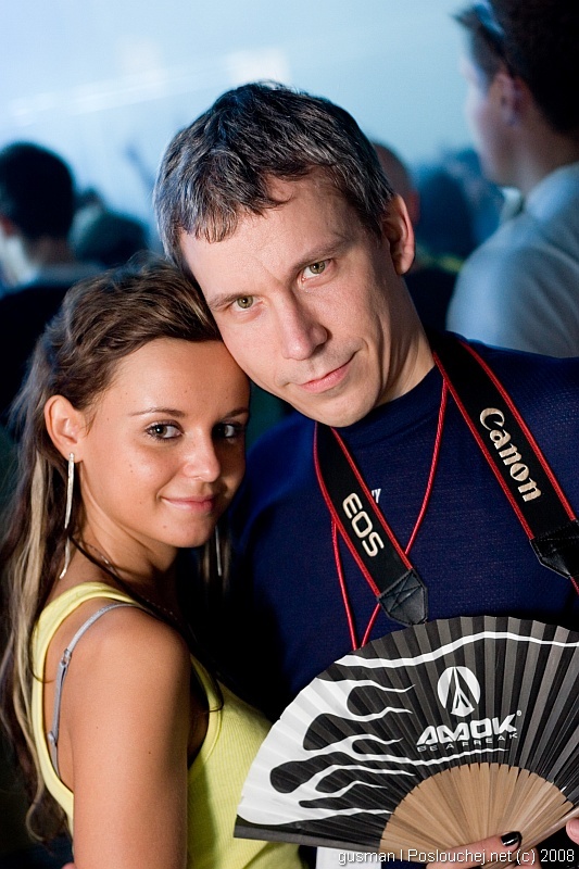 ELECTRONIC CONNECTION - Pátek 2. 5. 2008