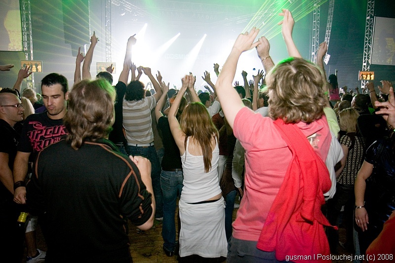 ELECTRONIC CONNECTION - Pátek 2. 5. 2008