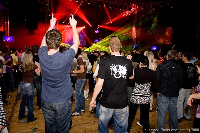 ELECTRONIC CONNECTION - Pátek 2. 5. 2008