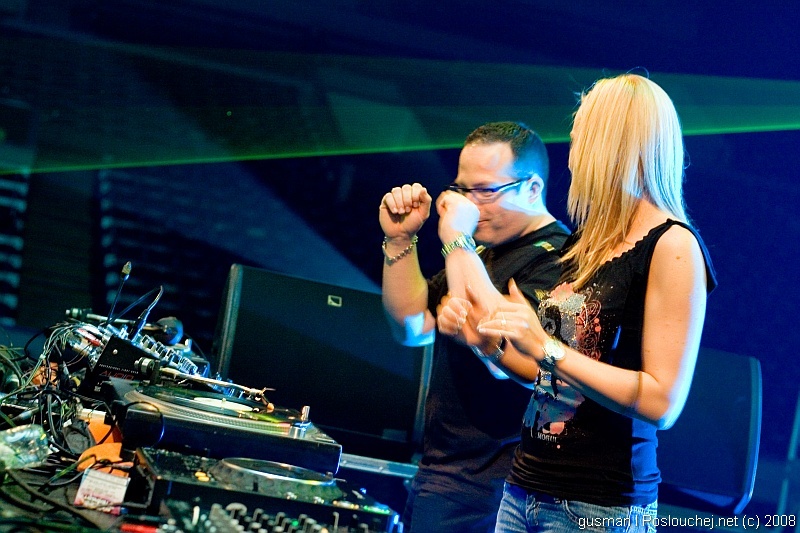 ELECTRONIC CONNECTION - Pátek 2. 5. 2008