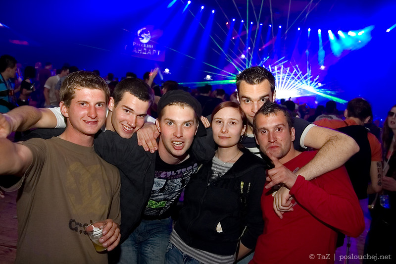 ELECTRONIC CONNECTION - Pátek 2. 5. 2008