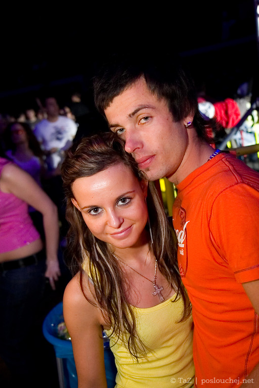 ELECTRONIC CONNECTION - Pátek 2. 5. 2008