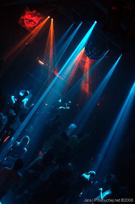 HUMAN TRAFFIX - DJ LOUTKA 41 - Pátek 9. 5. 2008