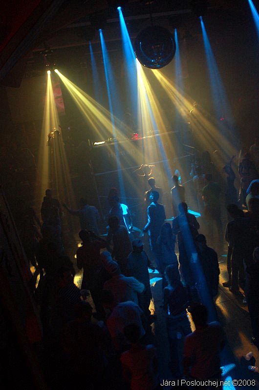 HUMAN TRAFFIX - DJ LOUTKA 41 - Pátek 9. 5. 2008