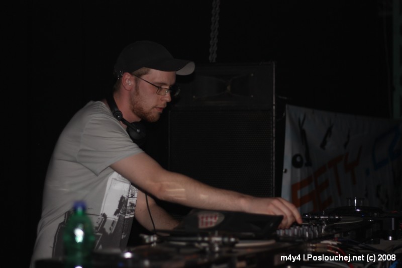 TAKE CONTROL - Pátek 23. 5. 2008