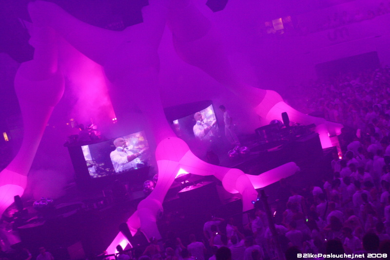 SENSATION WHITE - Sobota 31. 5. 2008