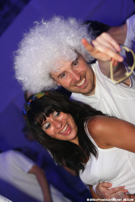 SENSATION WHITE - Sobota 31. 5. 2008