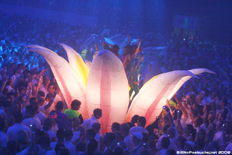 SENSATION WHITE - Sobota 31. 5. 2008