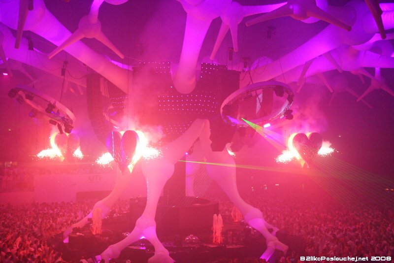 SENSATION WHITE - Sobota 31. 5. 2008