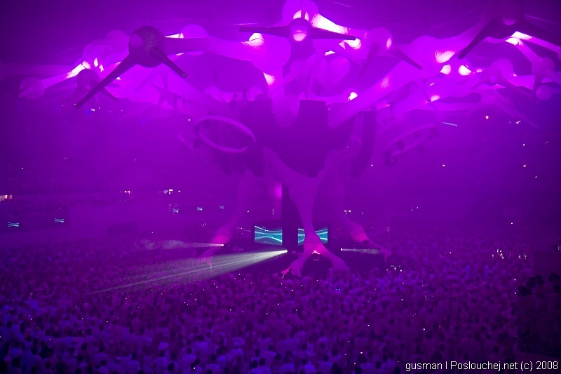 SENSATION WHITE - Sobota 31. 5. 2008