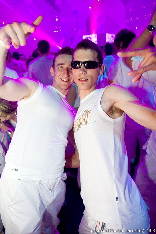 SENSATION WHITE - Sobota 31. 5. 2008