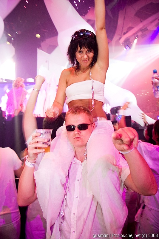 SENSATION WHITE - Sobota 31. 5. 2008