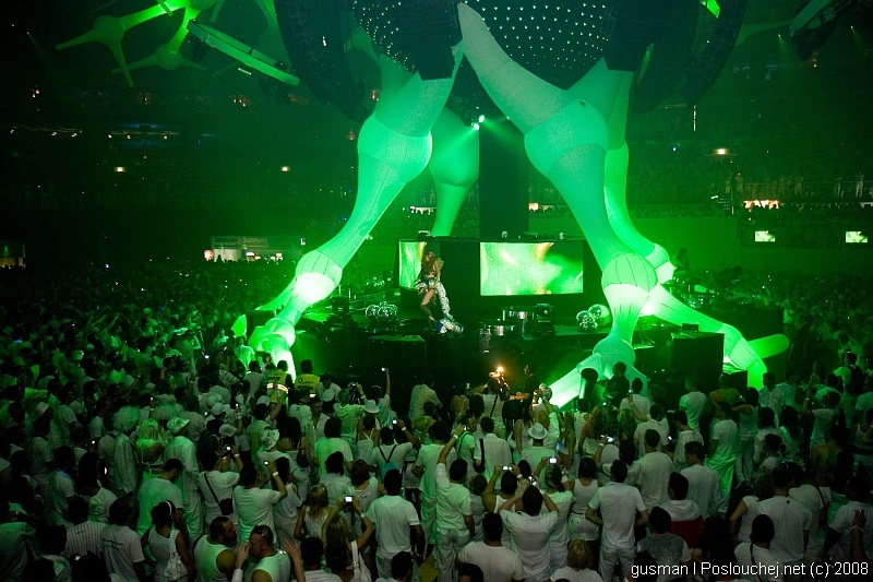 SENSATION WHITE - Sobota 31. 5. 2008