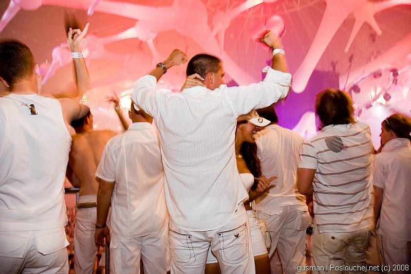 SENSATION WHITE - Sobota 31. 5. 2008