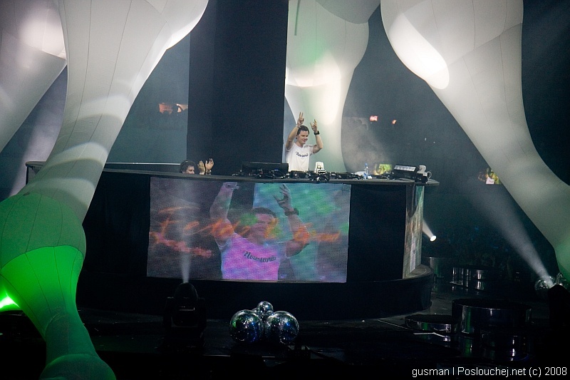 SENSATION WHITE - Sobota 31. 5. 2008