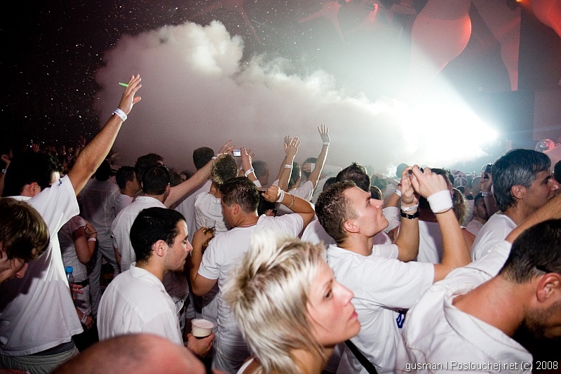 SENSATION WHITE - Sobota 31. 5. 2008