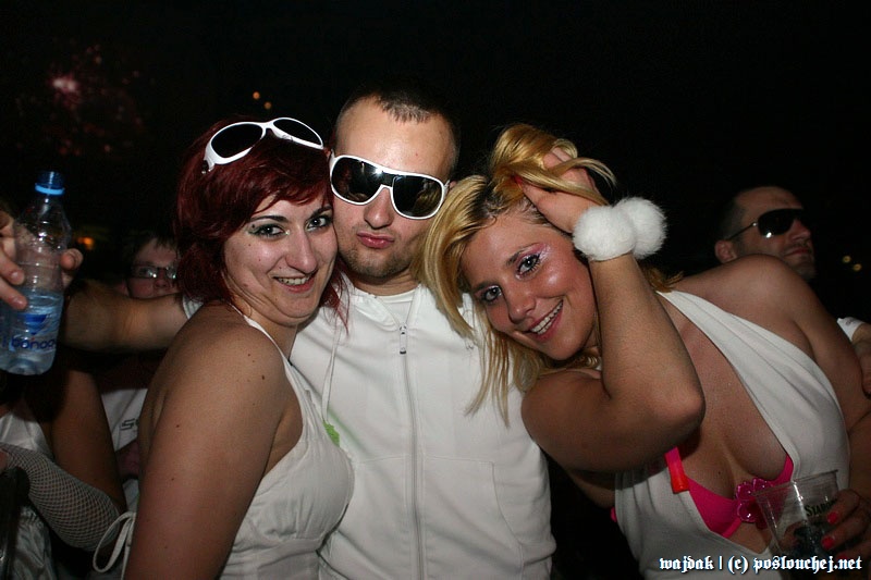 SENSATION WHITE - Sobota 31. 5. 2008