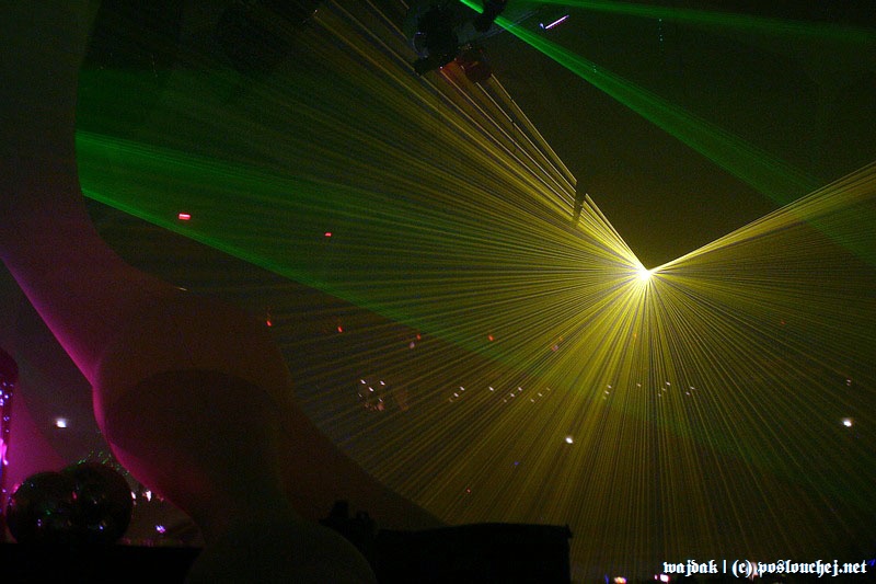 SENSATION WHITE - Sobota 31. 5. 2008