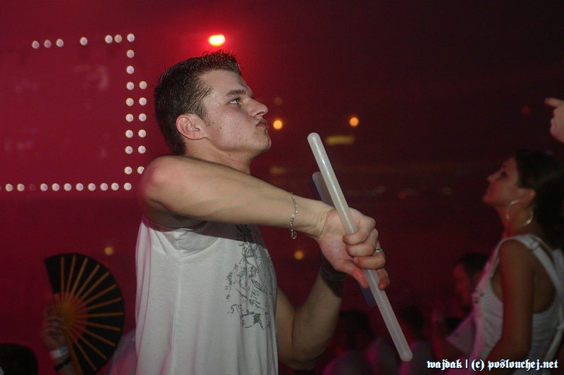 SENSATION WHITE - Sobota 31. 5. 2008