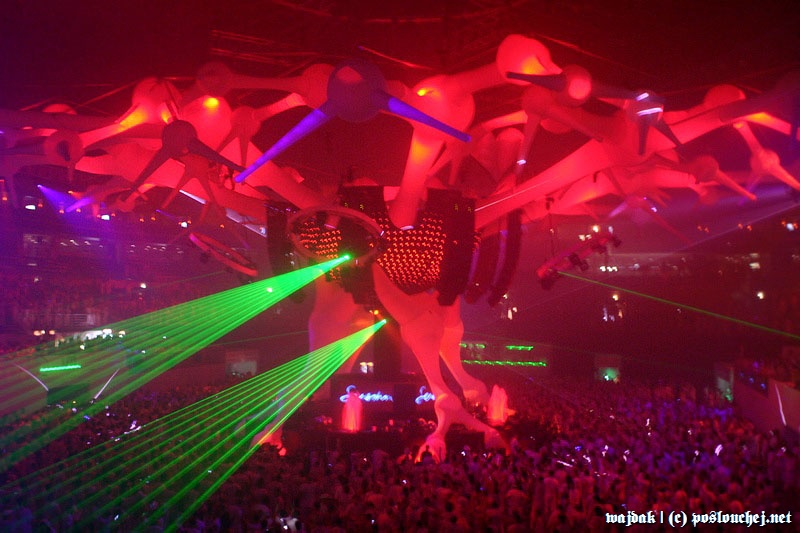 SENSATION WHITE - Sobota 31. 5. 2008