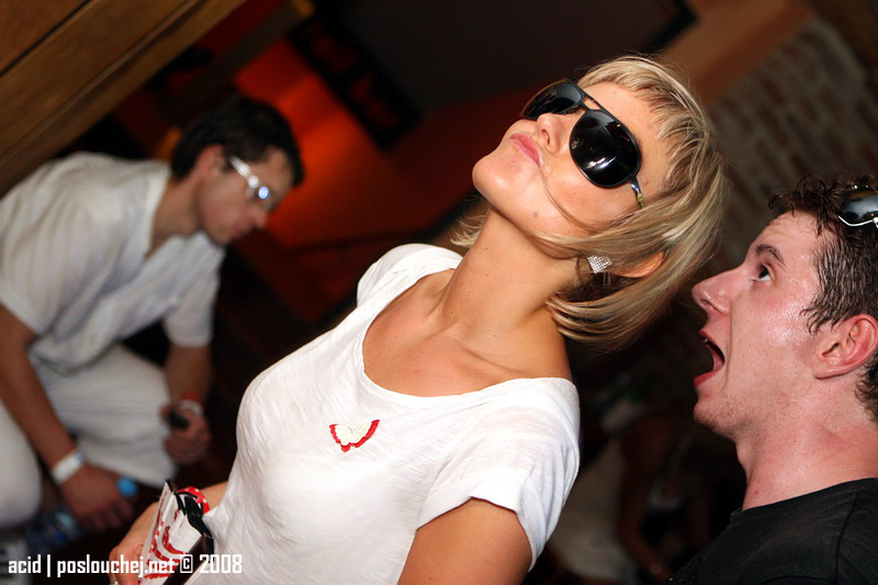 WHITE AFTERPARTY - Neděle 1. 6. 2008