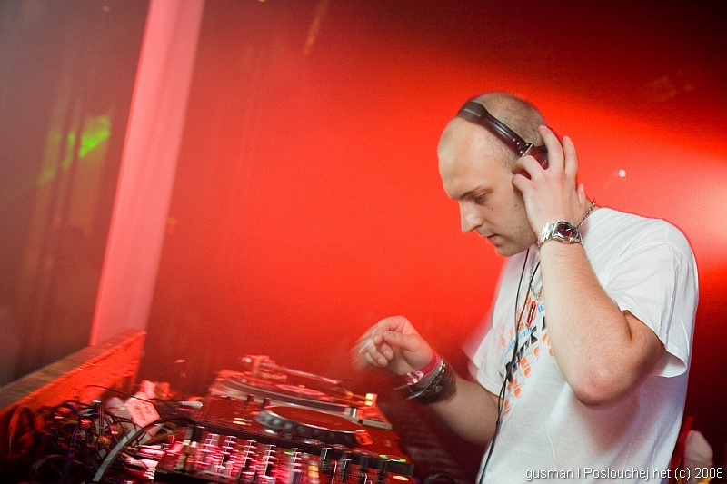 REHAB & AXE PRESENT DJ TOMCRAFT - Pátek 6. 6. 2008