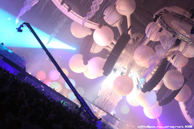 SENSATION WHITE (NL) - Sobota 5. 7. 2008