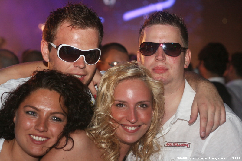SENSATION WHITE (NL) - Sobota 5. 7. 2008