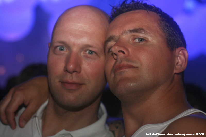 SENSATION WHITE (NL) - Sobota 5. 7. 2008