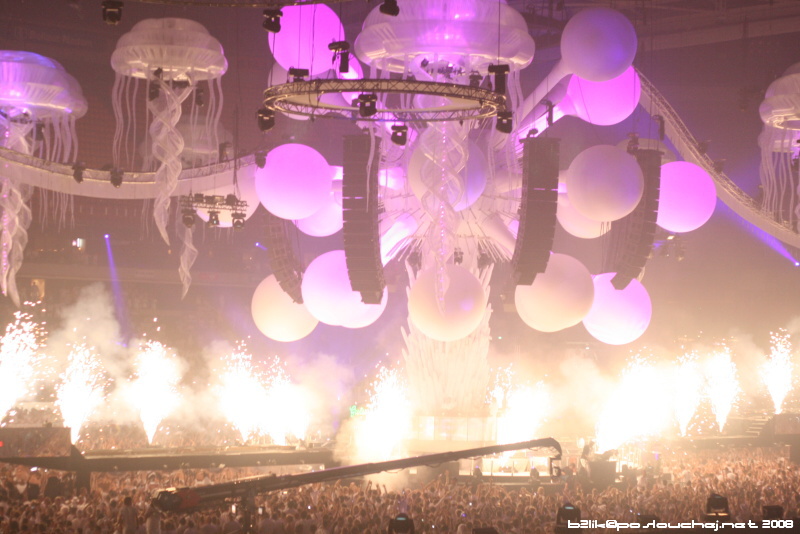 SENSATION WHITE (NL) - Sobota 5. 7. 2008