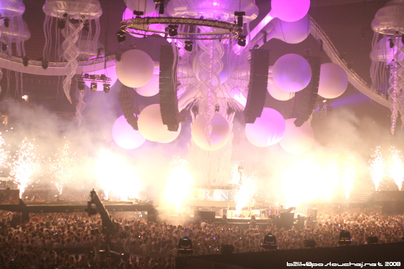 SENSATION WHITE (NL) - Sobota 5. 7. 2008