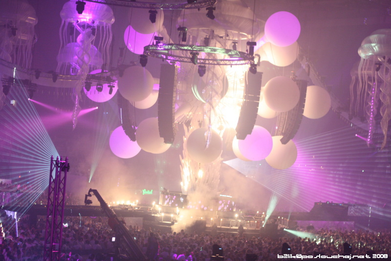 SENSATION WHITE (NL) - Sobota 5. 7. 2008