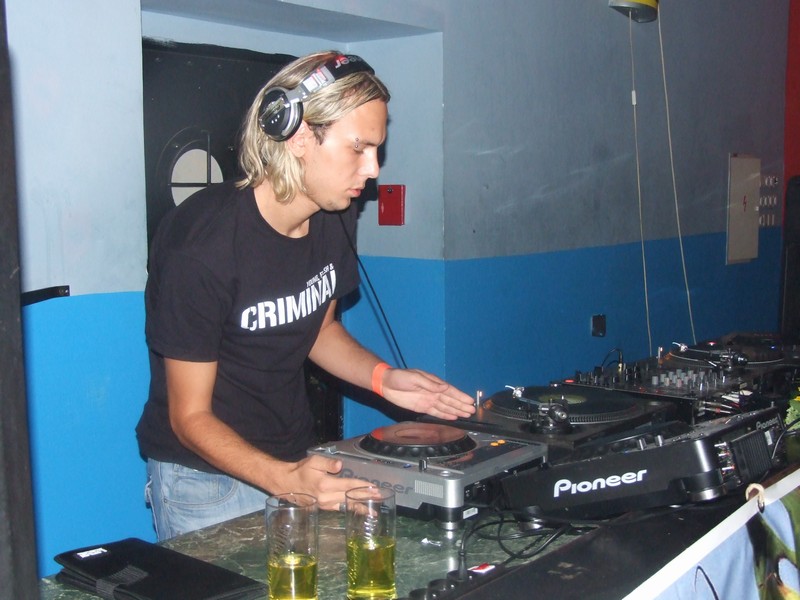 WARM-UP SUMMER OF LOVE - Pátek 15. 8. 2008