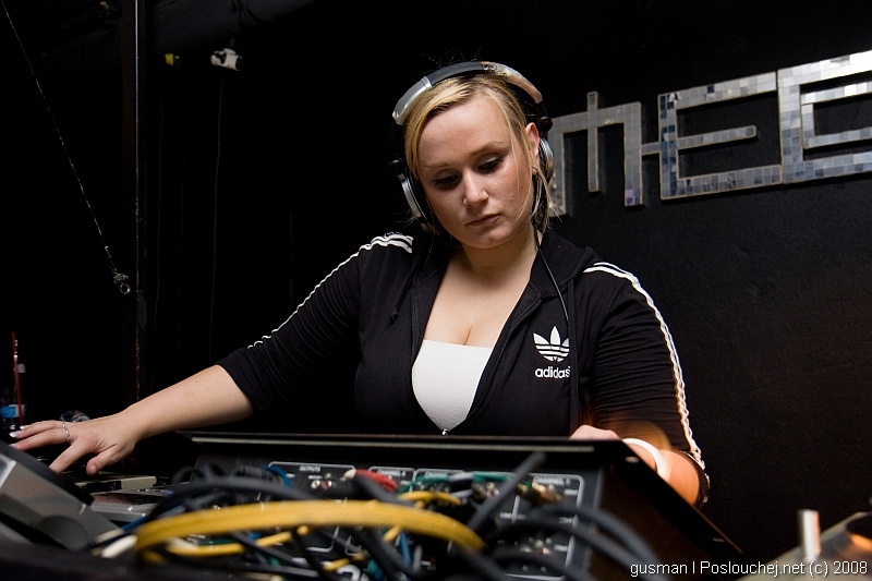 VIBE OPENING PARTY - Sobota 6. 9. 2008