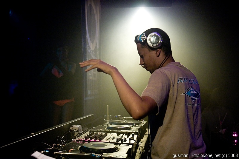 10th  BIRTHDAY OF MECCA - RESIDENT DJS 4 MECCA  - Sobota 20. 9. 2008