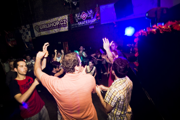 E-MOTION - Pátek 10. 10. 2008